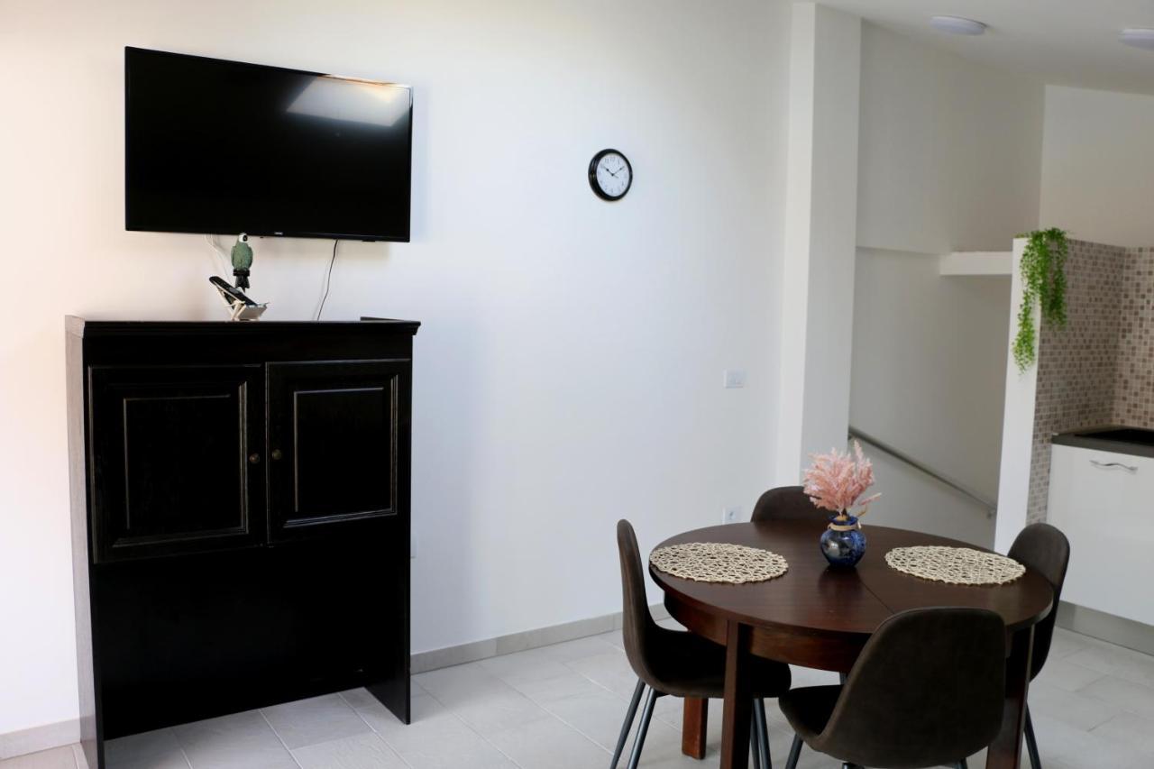 Apartment Penthouse & Apartment Studio Franci Pag Town Bagian luar foto