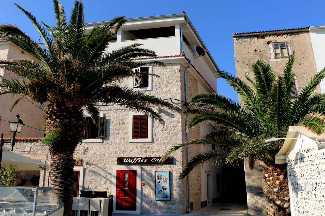 Apartment Penthouse & Apartment Studio Franci Pag Town Bagian luar foto