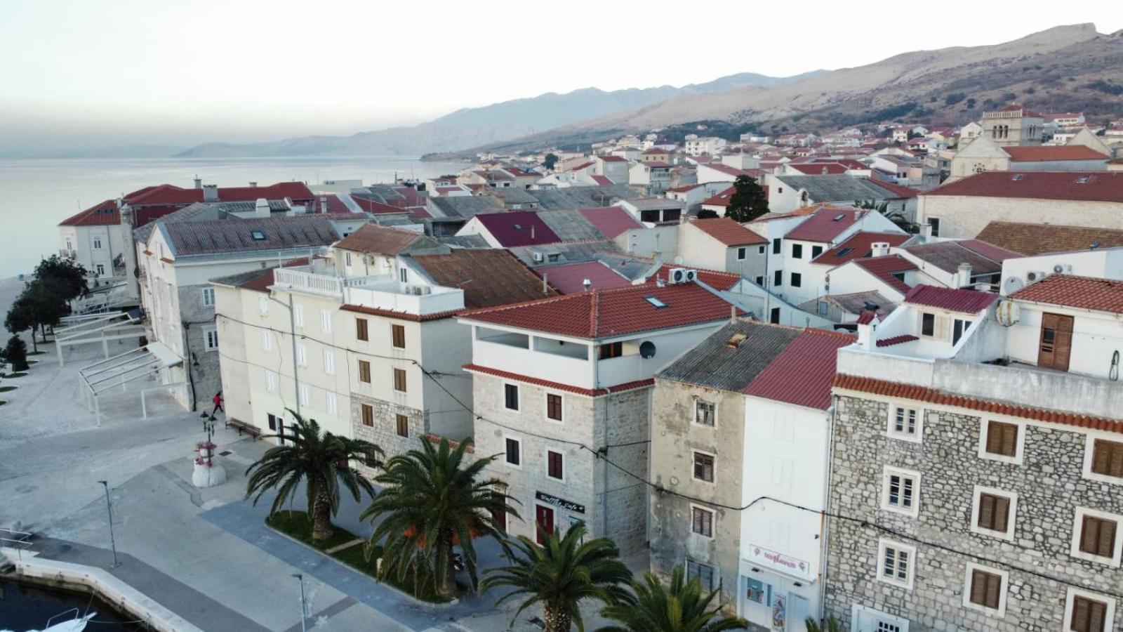 Apartment Penthouse & Apartment Studio Franci Pag Town Bagian luar foto